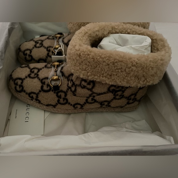 Authentic Gucci Boots (Unworn). - Picture 3 of 10